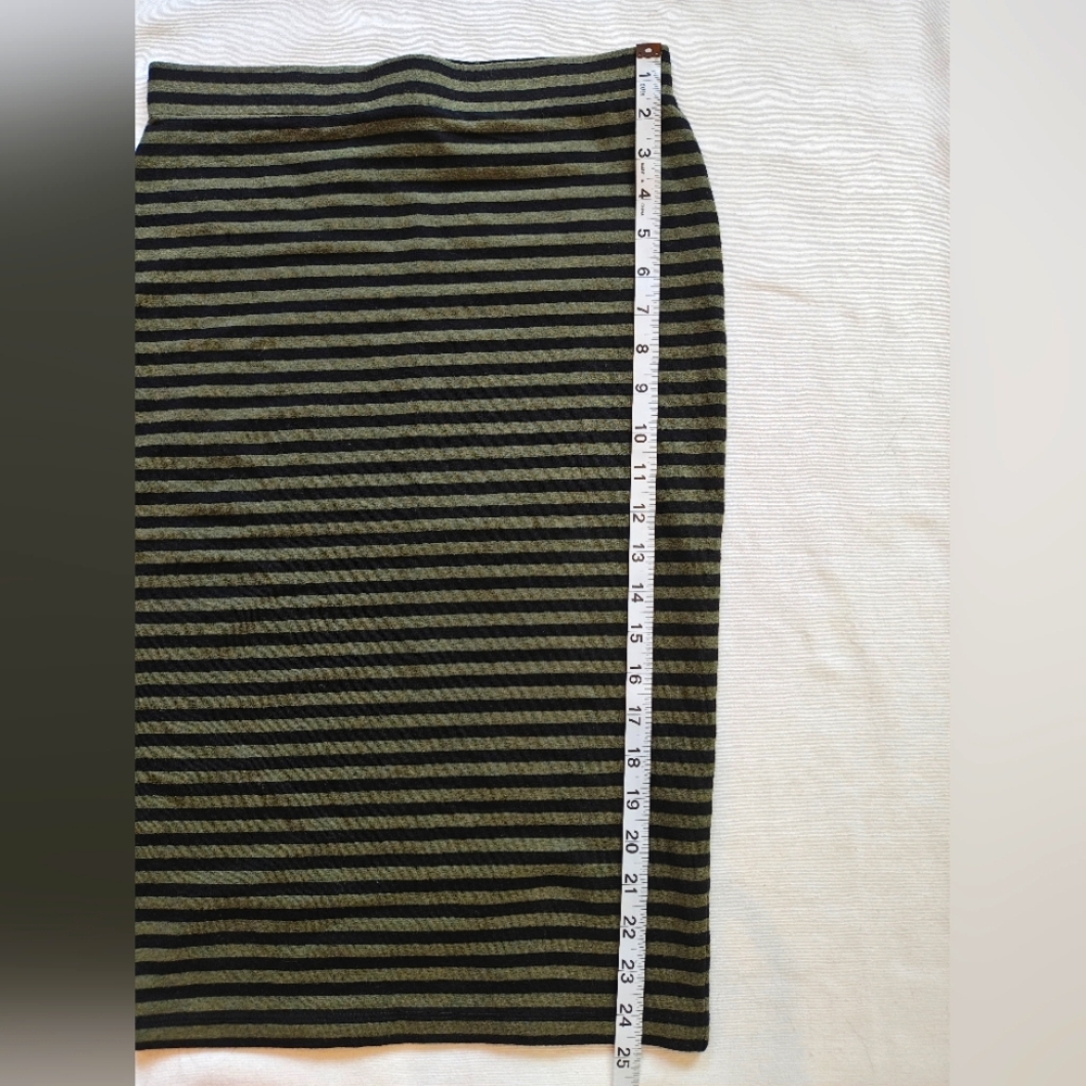 Smart Set Striped Black and Green Midi Skirt - Picture 3 of 5